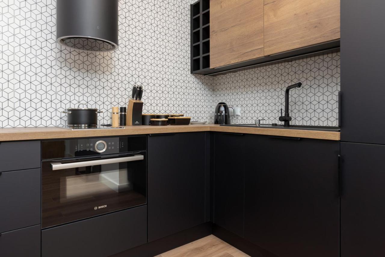 Srodmiescie Warsaw Muranow Apartments With Parking By Noclegi Renters المظهر الخارجي الصورة