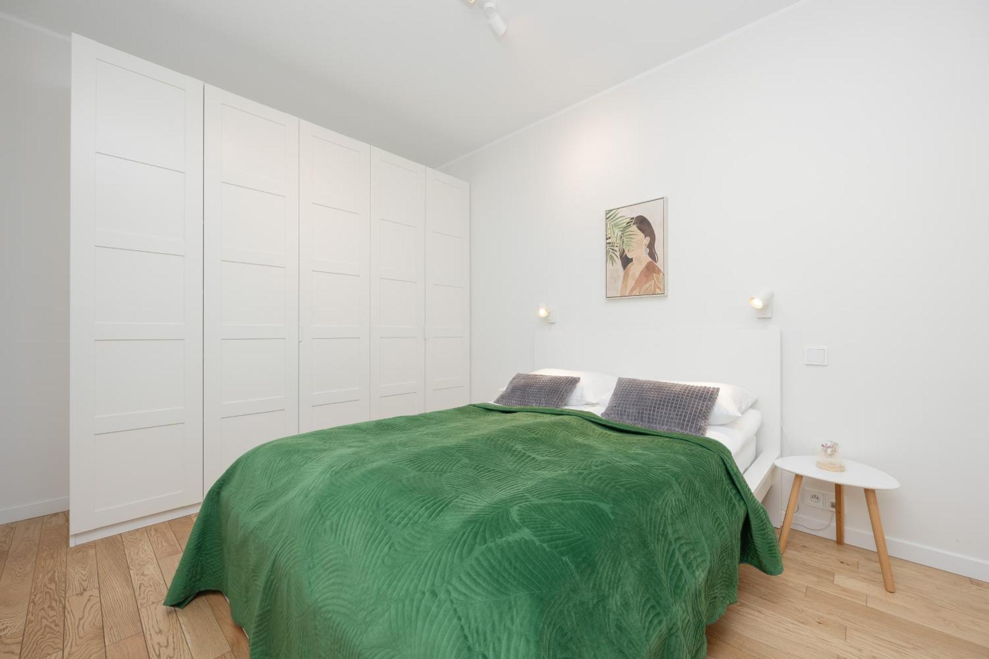 Srodmiescie Warsaw Muranow Apartments With Parking By Noclegi Renters المظهر الخارجي الصورة